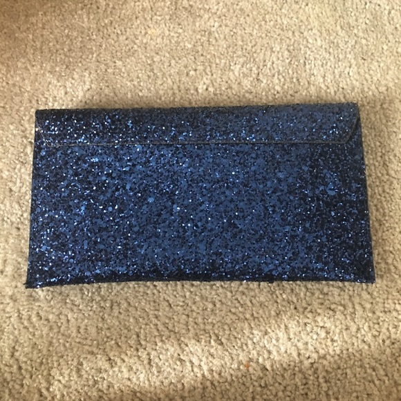 Clutch or wallet!! - Picture 2 of 3